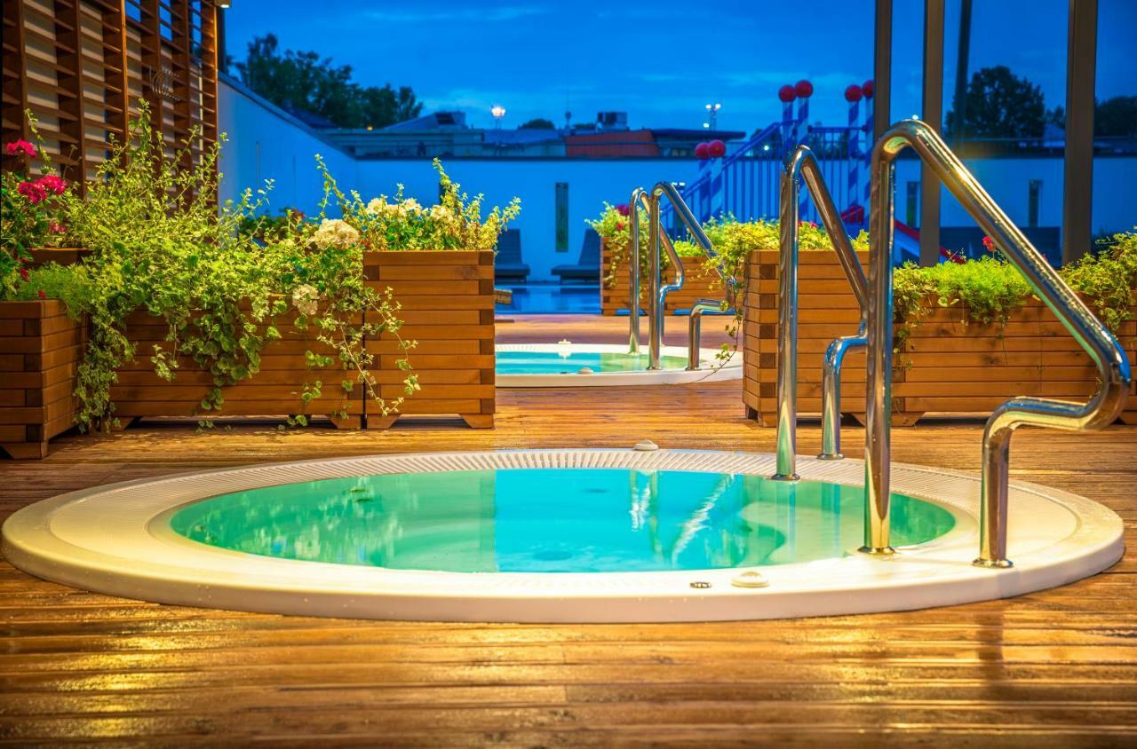 Restart Hotel Rezekne Ngoại thất bức ảnh